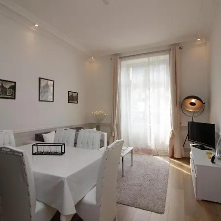 Magnifique T2 Avec Wifi En Centre, 1 Chambre, 3 Etoiles - Fr-1-608-85 شقة *